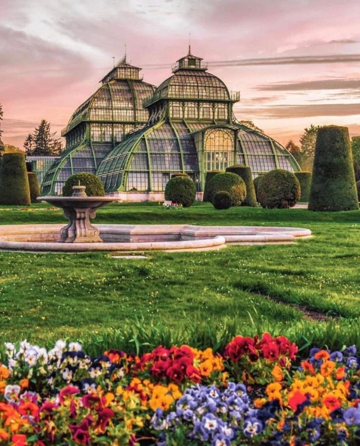 Luxe View Schoenbrunn Suite Wiedeń Zewnętrze zdjęcie